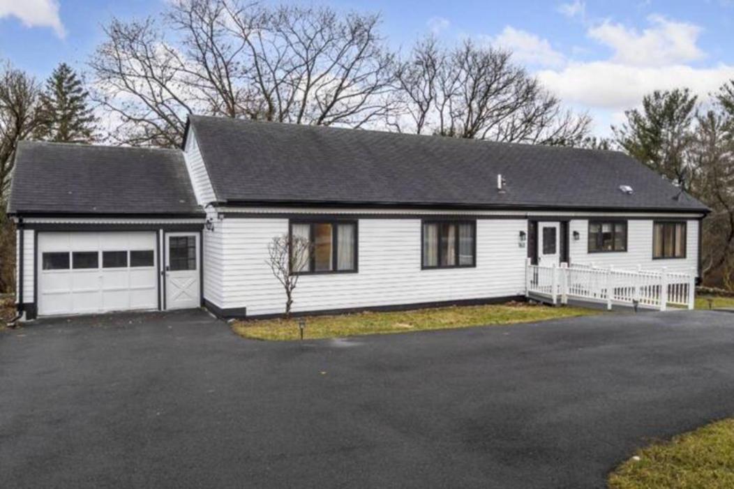Cayuga Bungalow On Lake—Sleeps 13—Outdoor Firepit Lansing Esterno foto