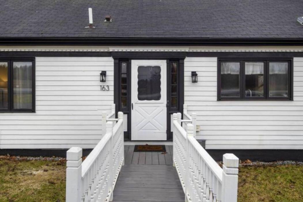 Cayuga Bungalow On Lake—Sleeps 13—Outdoor Firepit Lansing Esterno foto