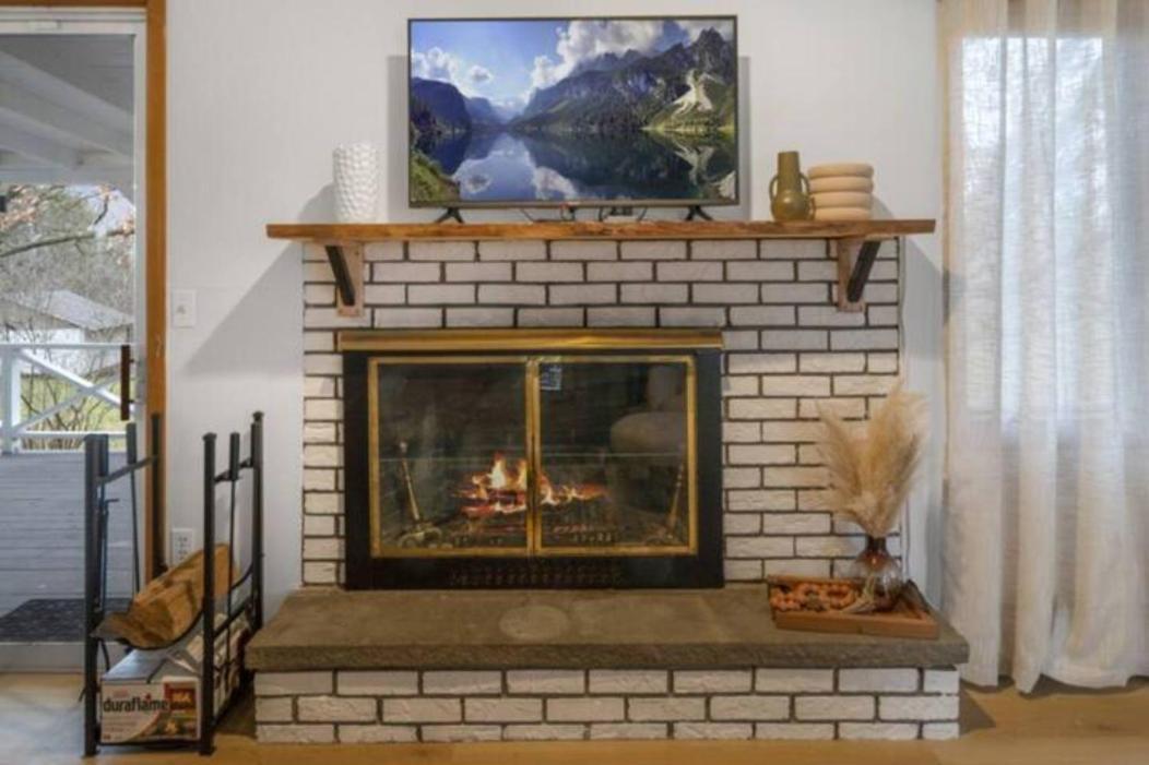 Cayuga Bungalow On Lake—Sleeps 13—Outdoor Firepit Lansing Esterno foto
